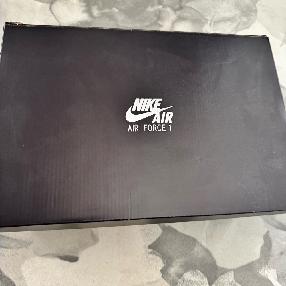 Nike Women's Air Force 1 White Athletic Shoes - Picture 5 of 5